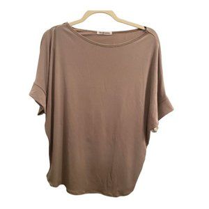 Doman sleeves - Tan - Flowy top -NWOT